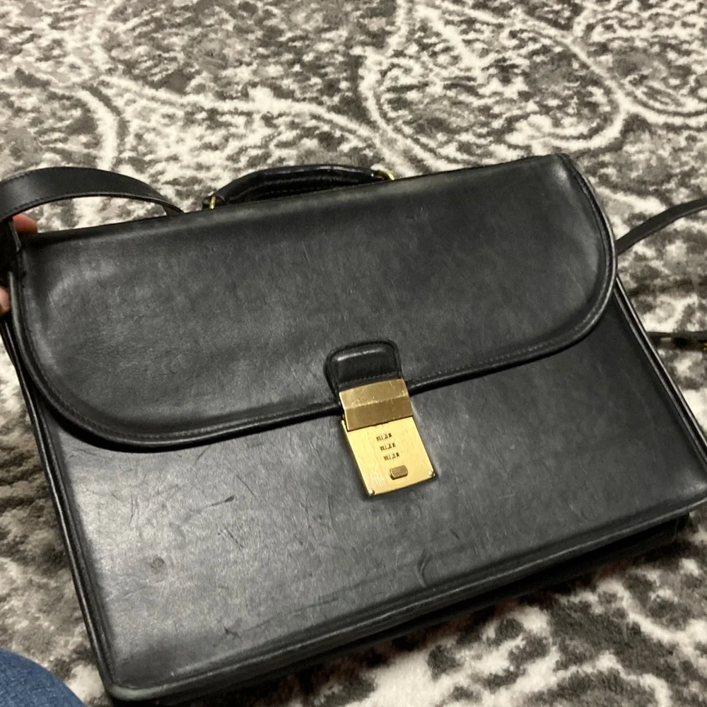 Coach Diplomat attache No G8Z-5353, black leather, gold tone hardware, briefcase